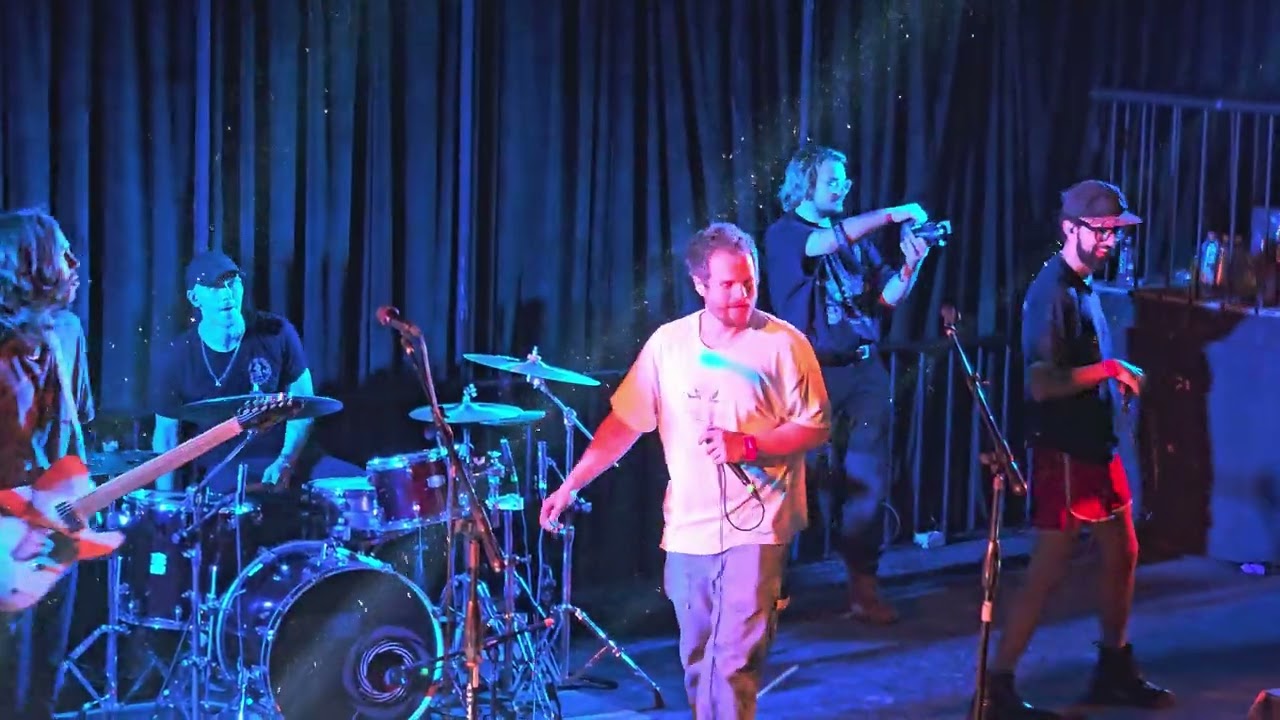 Dead Poet Society ft. BETA - .intoodeep. (Live Mexico City Foro Indie Rocks!)