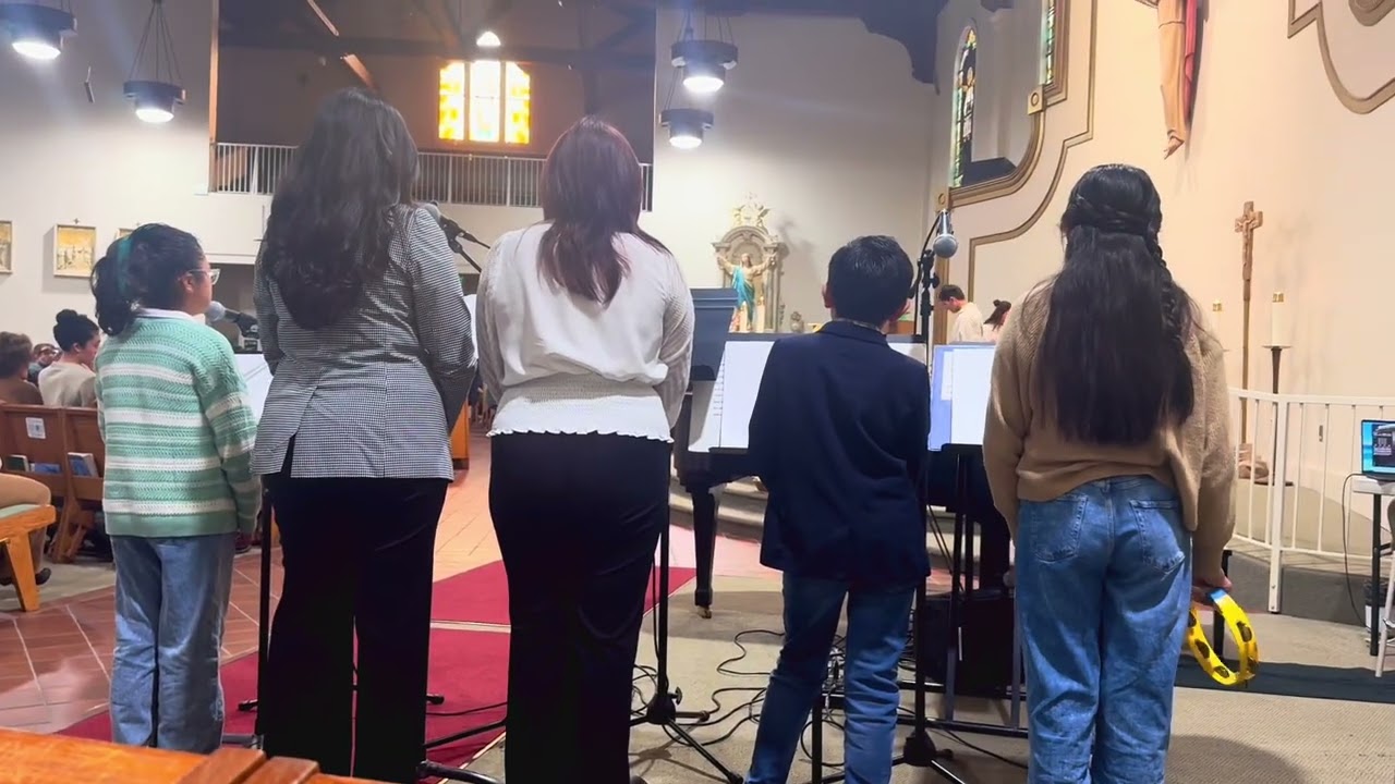 Llevemos al señor el vino y el pan #music #choir #corosunidos #musicacatolica 