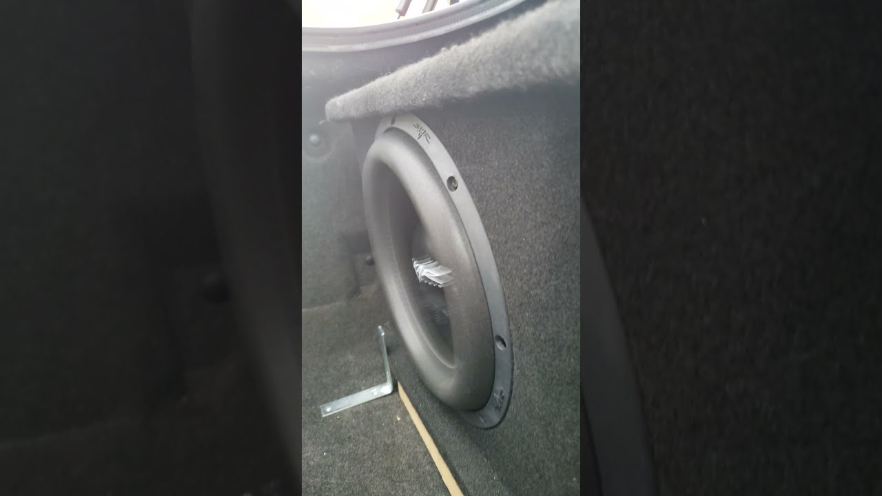 Skar SVR 12's Flexing!!! (headphones!)