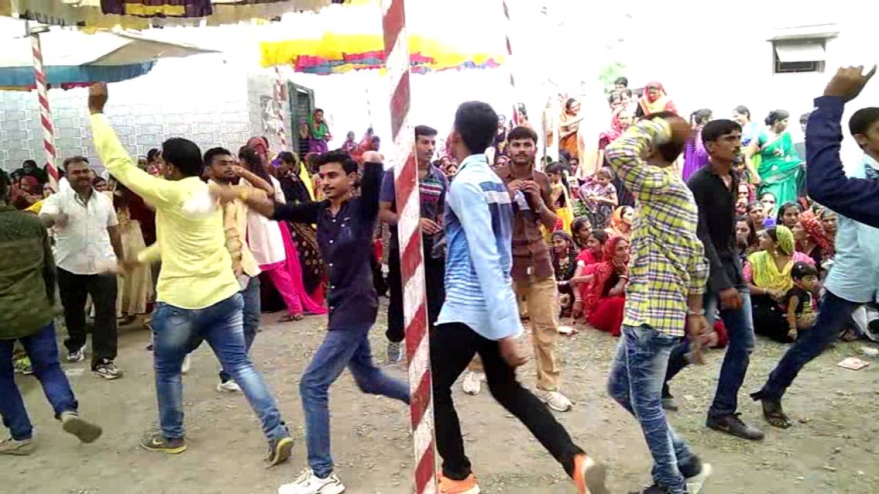 charani raas maniyaro
