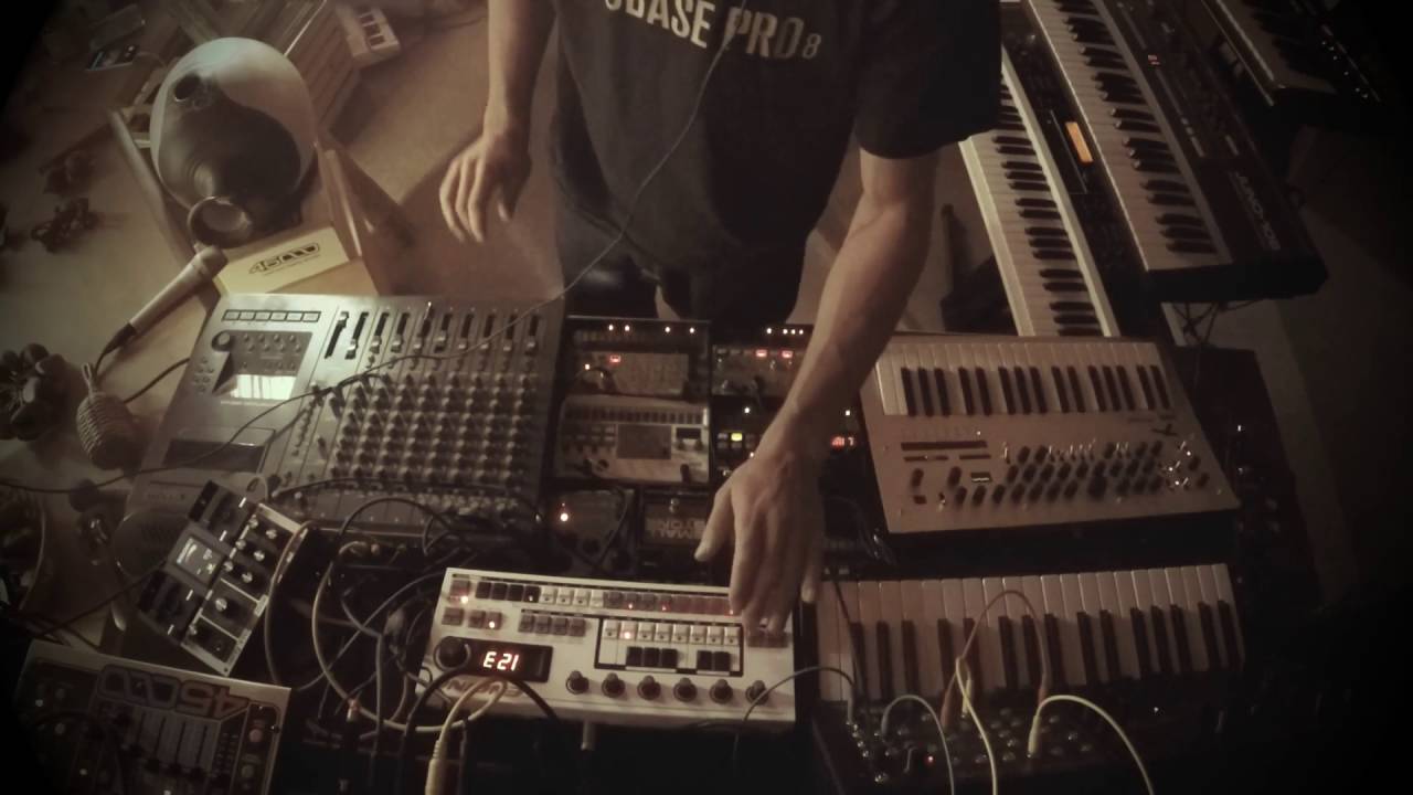 Dub Techno Session #7 (hardware & percussion)