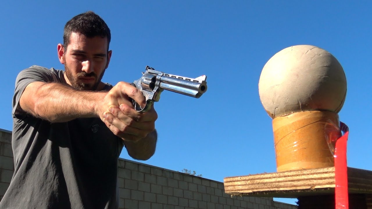 Explodindo um MORTEIRO com Tiro de Revólver 38 !!