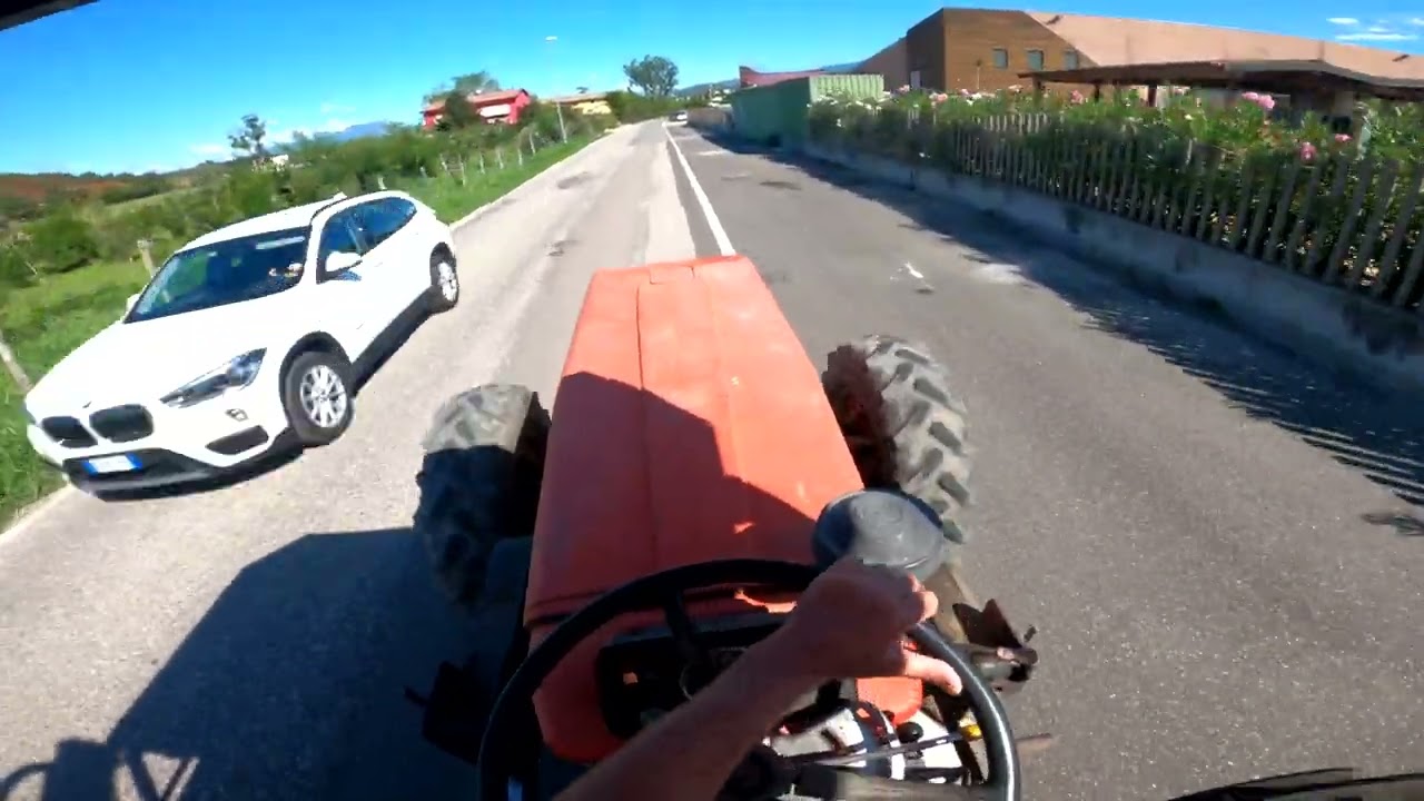TRATTORE + BRACCIO DECESPUGLIATORE (Video Lungo)
