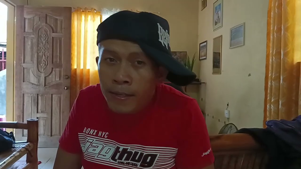 Dongkoy ug Tongbens nangaon ug sili Ang mohilak pildi