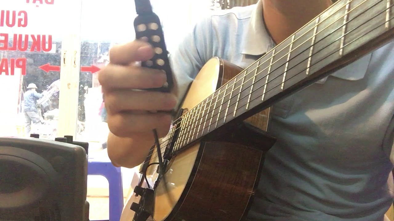 Thiết bị kết nối ra loa cho guitar - không cần đục đàn và có nút chỉnh âm lượng giá 250,000 vnđ