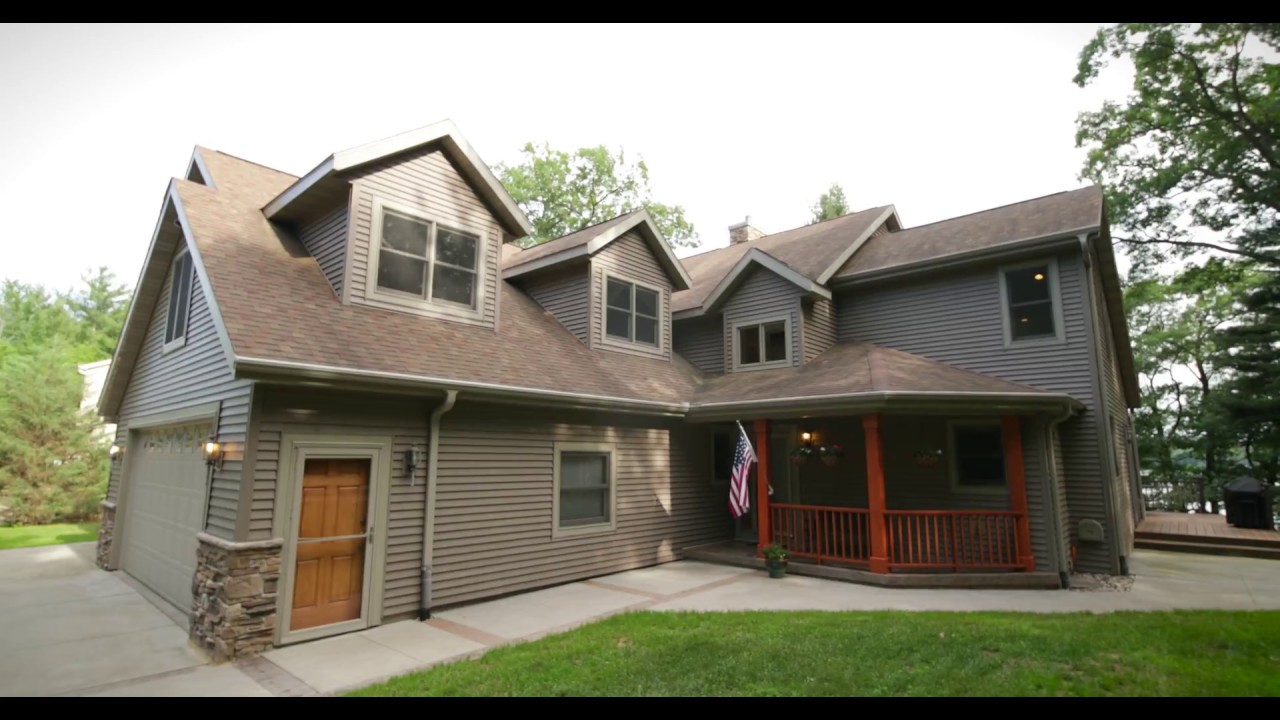 Chain O' Lakes Luxury Real Estate | E1231 Round Lake Dr, Waupaca