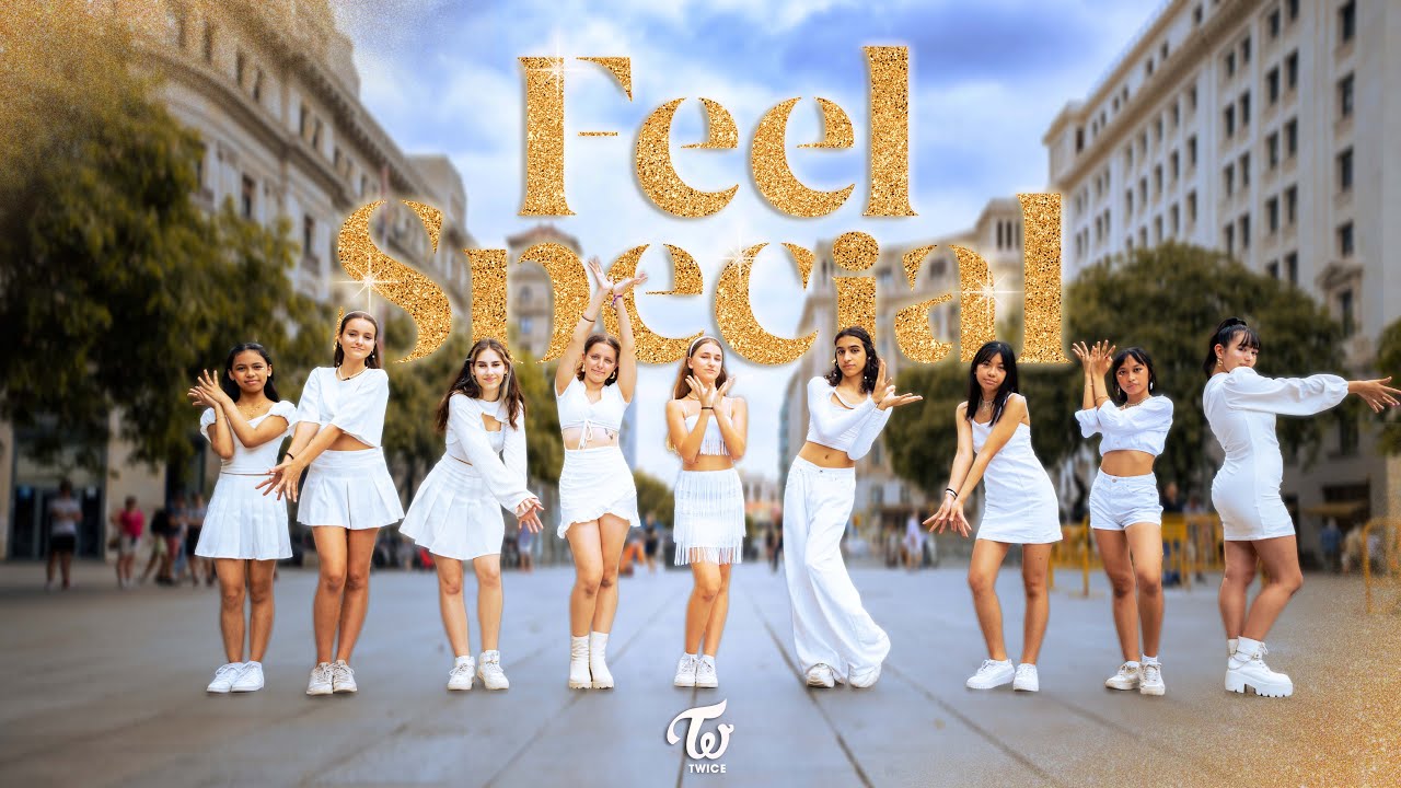 [K-POP IN PUBLIC BCN] TWICE 