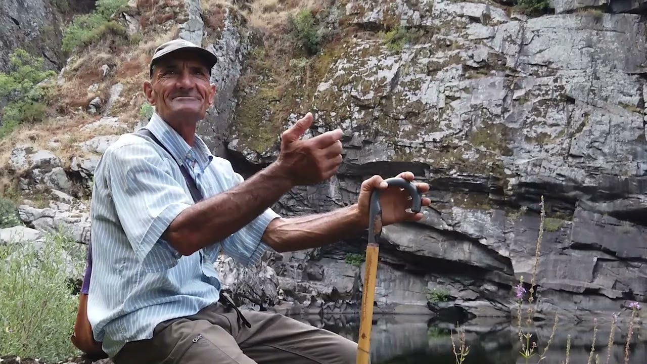 CABRERO (2023, Oficial)