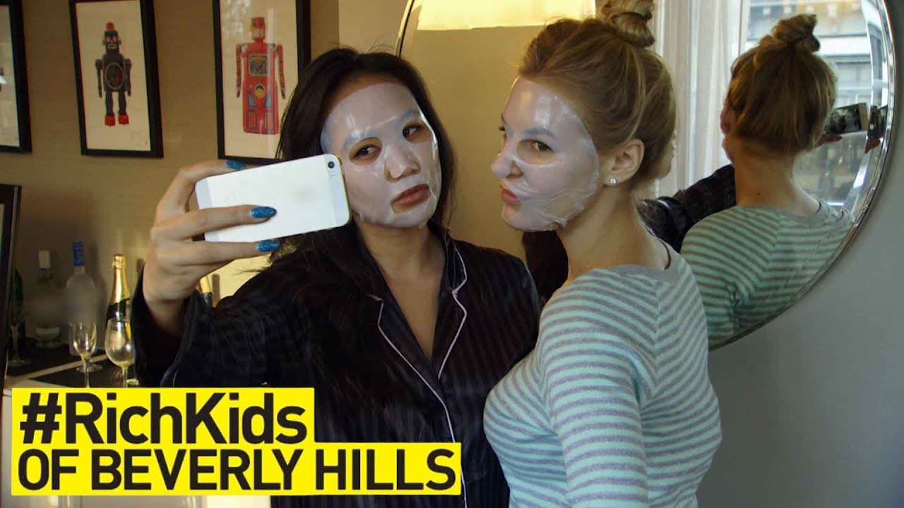Full Episode: #SelfiesInTheCity | Rich Kids of Beverly Hills: S1 E08 | E! Rewind