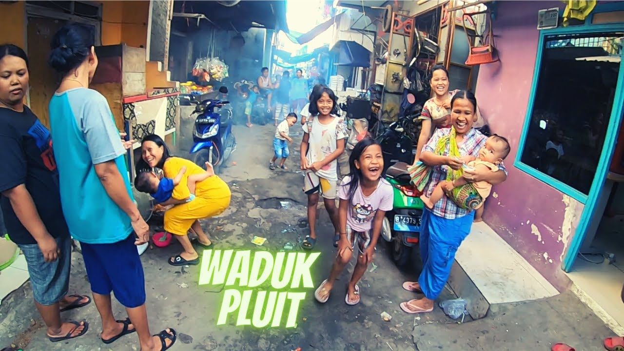 Walking around WADUK PLUIT (HD) Part 1