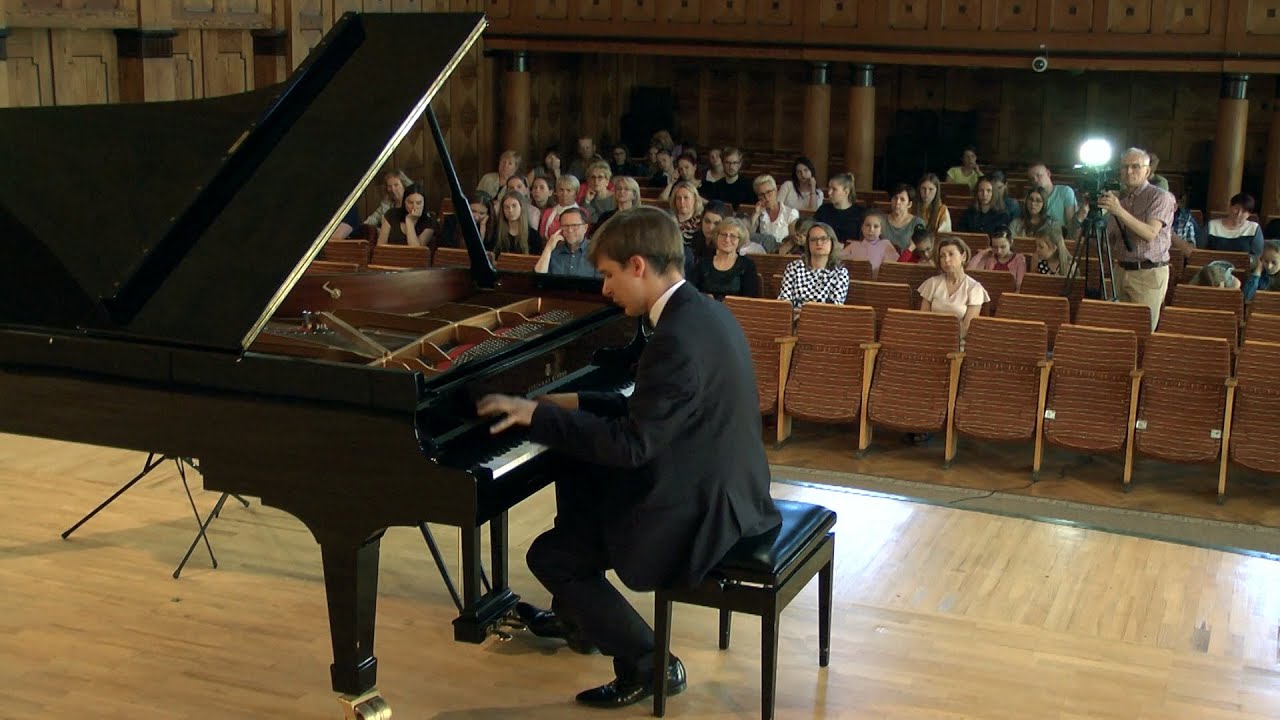 Rachmaninoff: Prelude op.32 no.10 (Jonas Šopa)