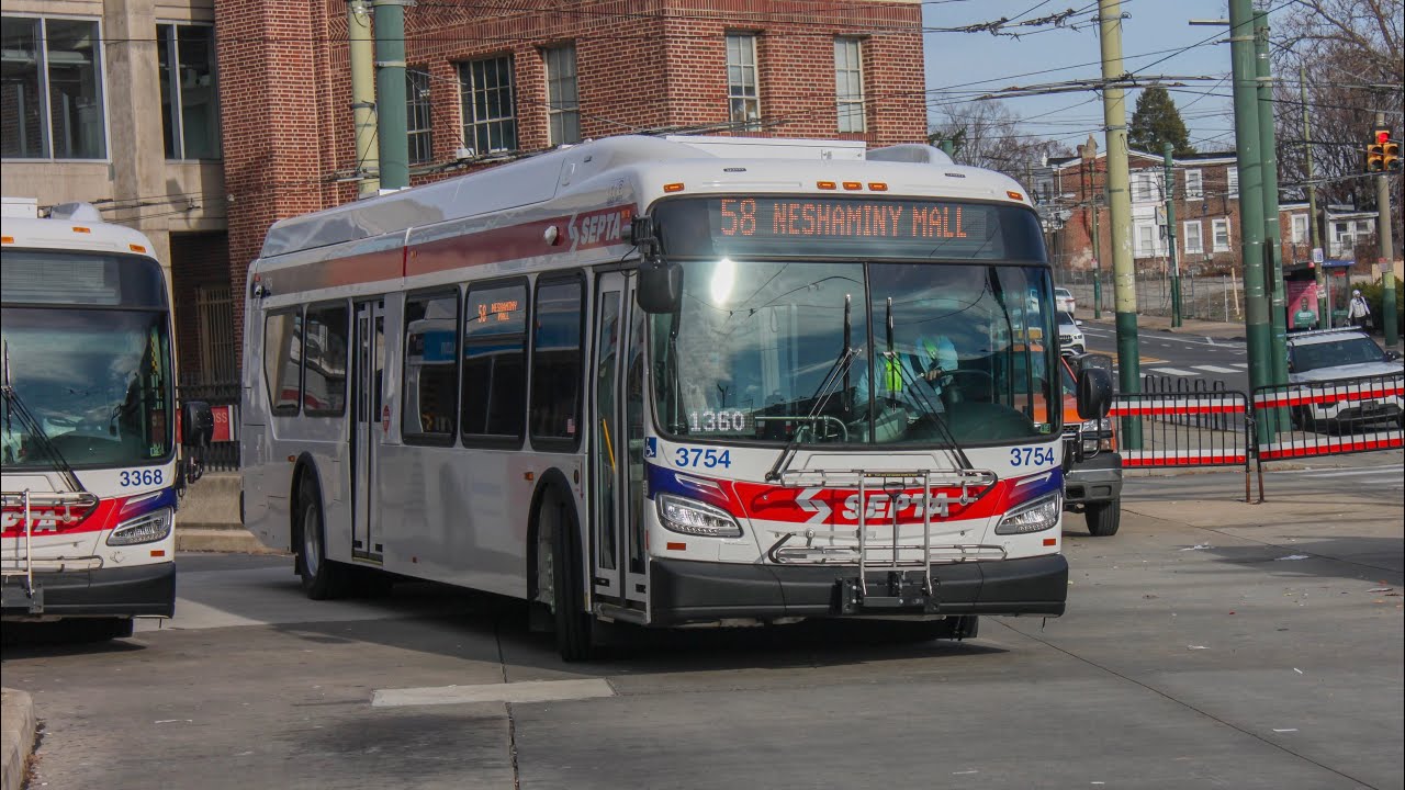 SEPTA’s new 2024 New Flyer XDE40 3754 on route 58 to Neshaminy Mall