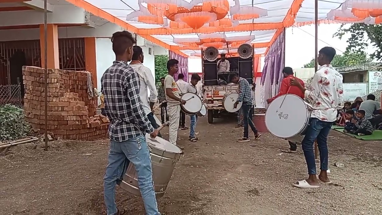 आने से उसके आये बहार श्री लक्ष्मी बँड सिरसगाव ता.परतूर जी जालना मास्टर संतोष पारखे 7378777167