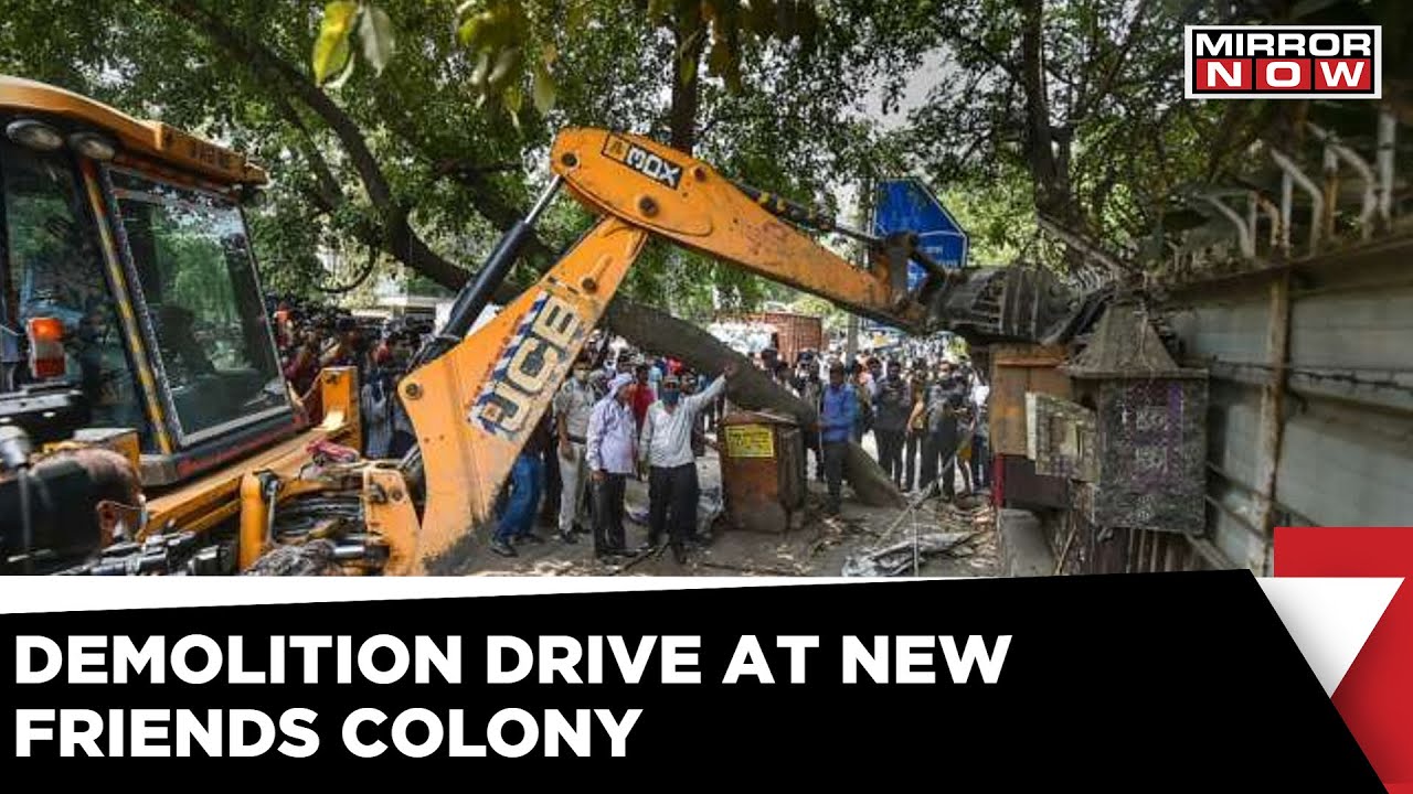 MCD Demolition Drive: Bulldozers Reach New Friends Colony | South Delhi | Latest English News