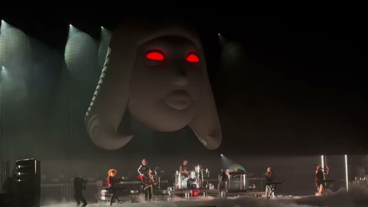 La Femme - La femme (Live at Accor Arena, Paris 26/11/2025)