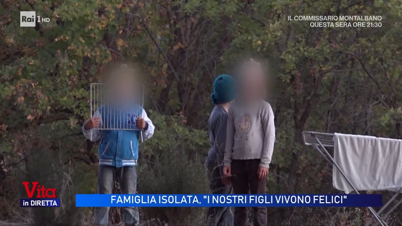 La famiglia isolata nel bosco, parlano i genitori - Vita in Diretta 05/11/2025