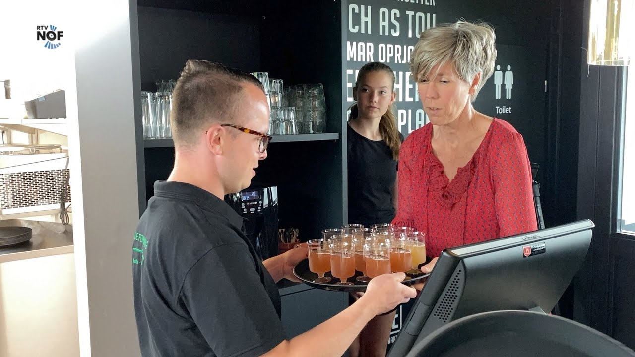 Koffie- en lunchroom De Ferbining in Feanwâlden opent haar deuren