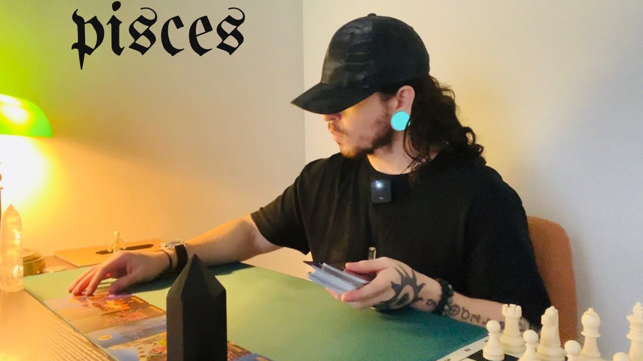 PISCES ♓️ THEYRE USING CHANNELED MESSAGES FROM OTHERS TO SOUND SPIRITUAL - TAROT CARD READING