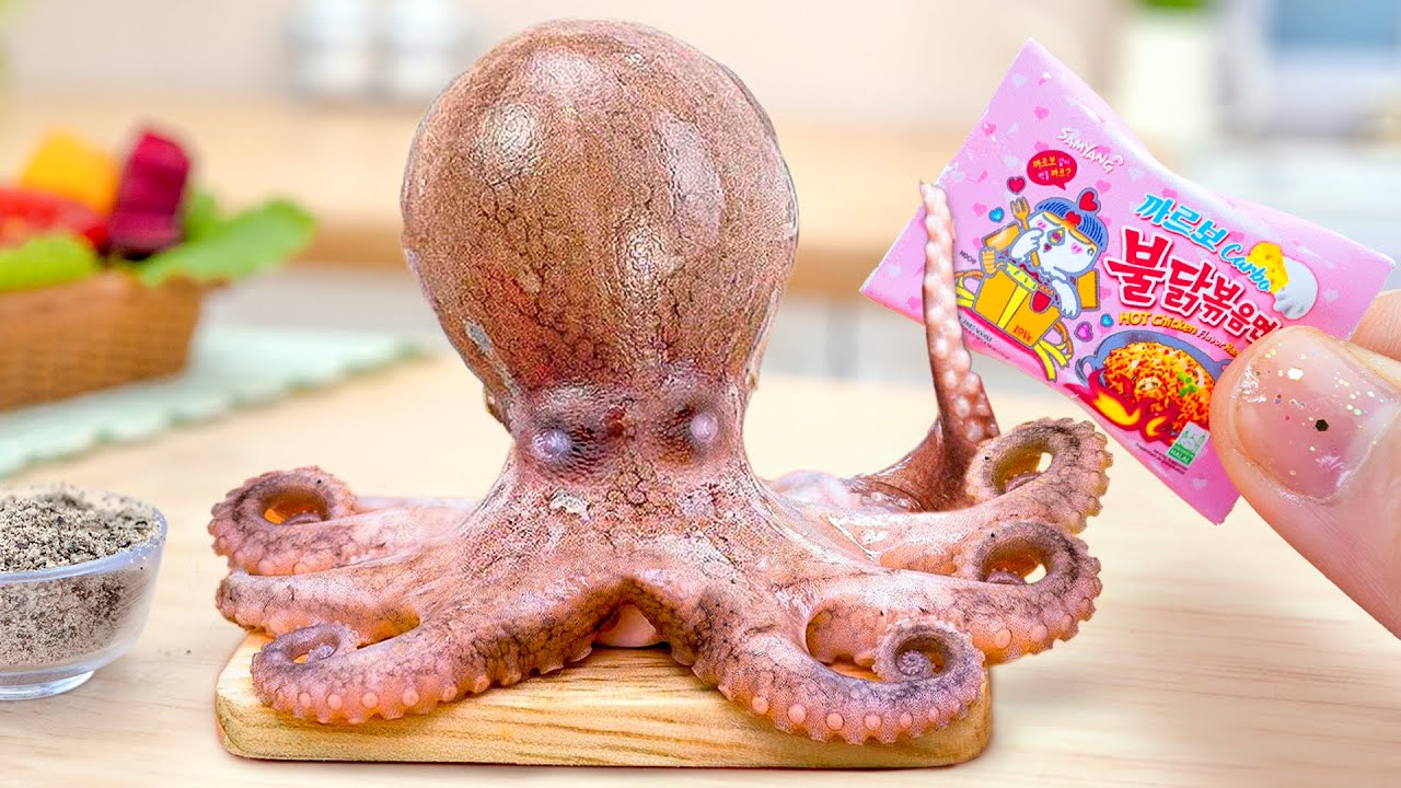 🐙 How To Make Miniature SPICY OCTOPUS Stir-fried Noodles - Mini Yummy ASMR Korean Tiny Seafood