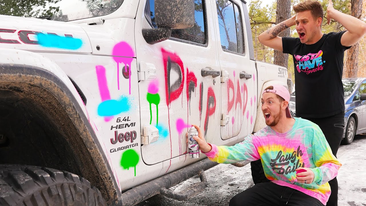 SPRAY PAINTING MY FRIENDS CAR! *EXTREME DARE*