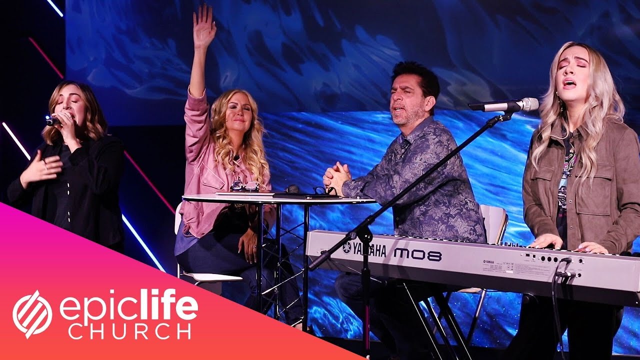 Fight or Flight // Family Matters (Week 1) (Martha Munizzi) 9:15am