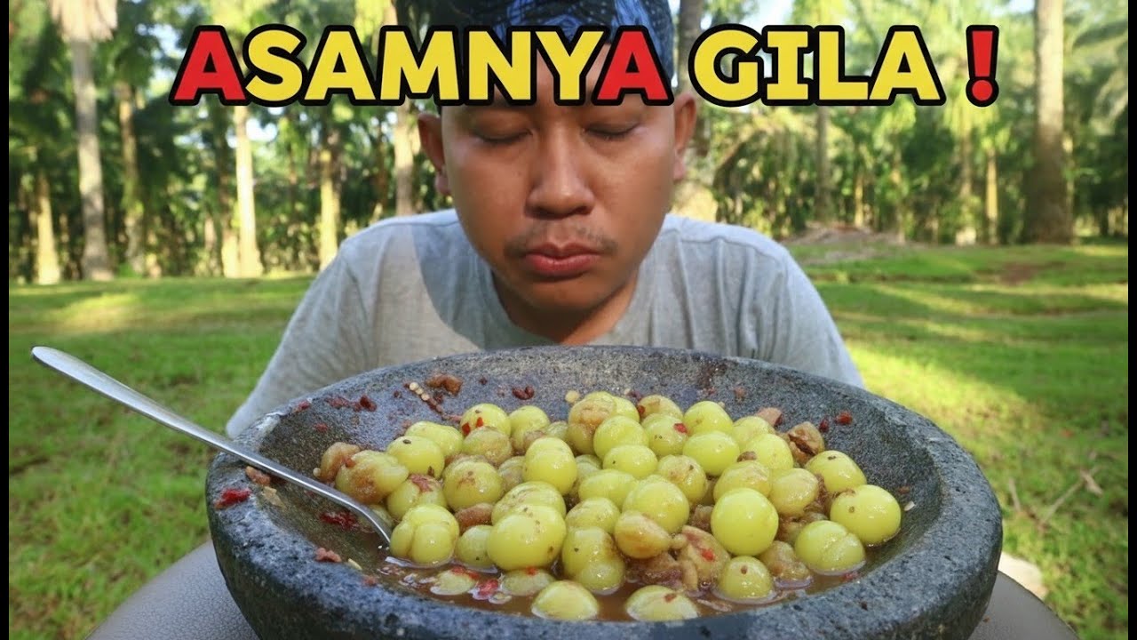 Makan Rujak Ceremai! Asam Pedas Segar Bikin Melek 🤤