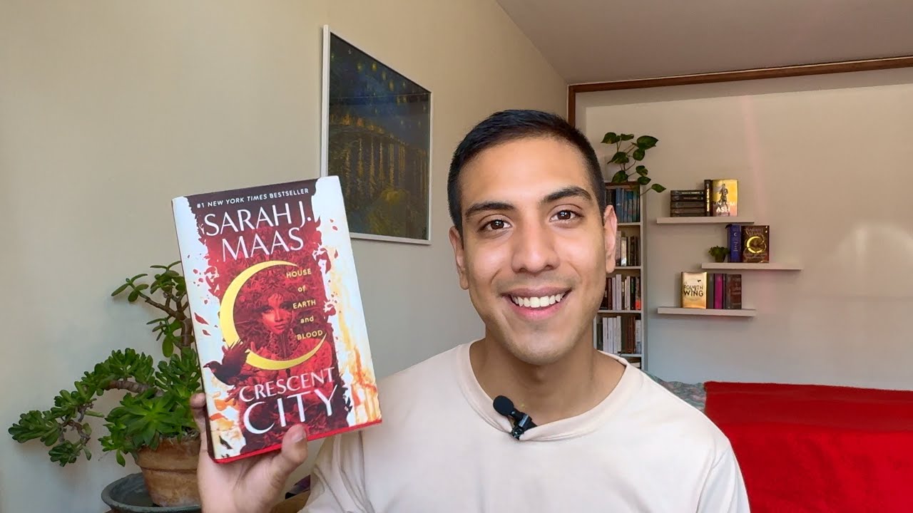Casa de Tierra y Sangre | Ciuda de Media Luna | Sarah J Maas| Un libro en un minuto