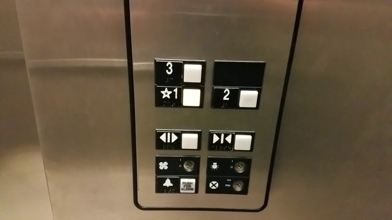 Otis Series 1 Hydraulic Elevator at Days Inn & Suites, Marana, AZ