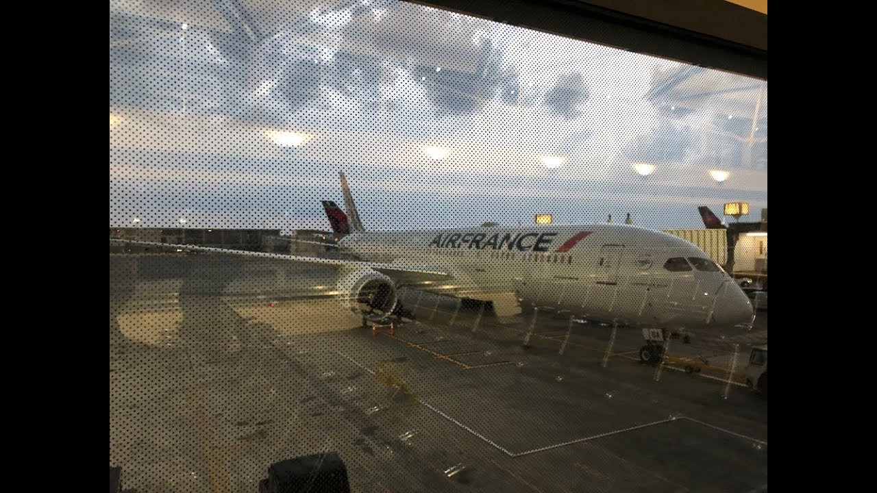 Business Class | Air France B787-9 Detroit - Paris Charles de Gaulle (Flight Experience)