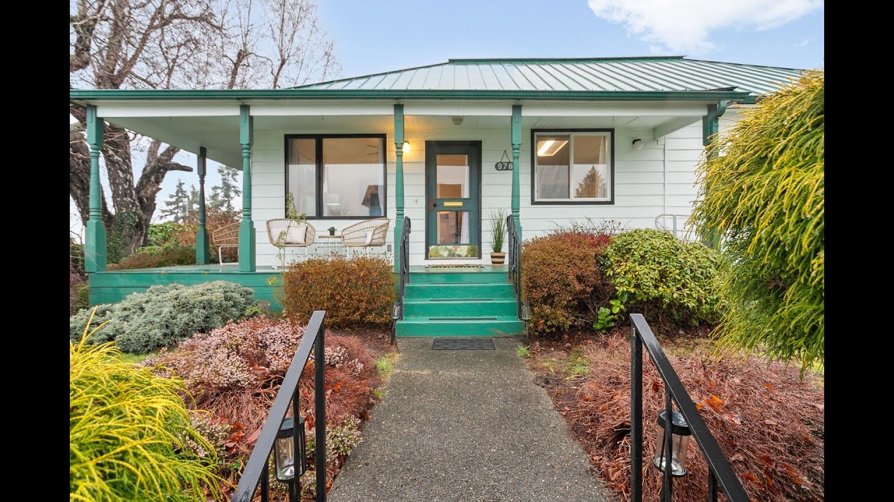 978 Peace Portal Drive Blaine, WA |