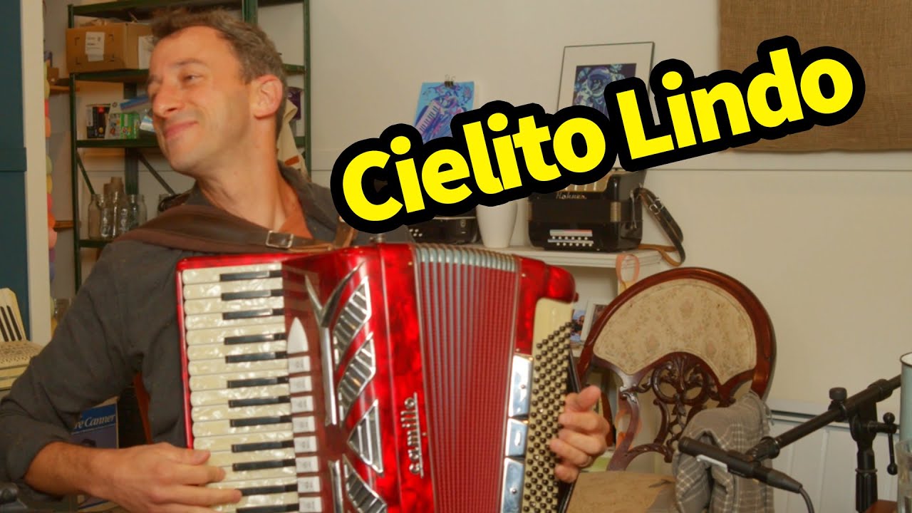 Cielito Lindo - Accordion Performance
