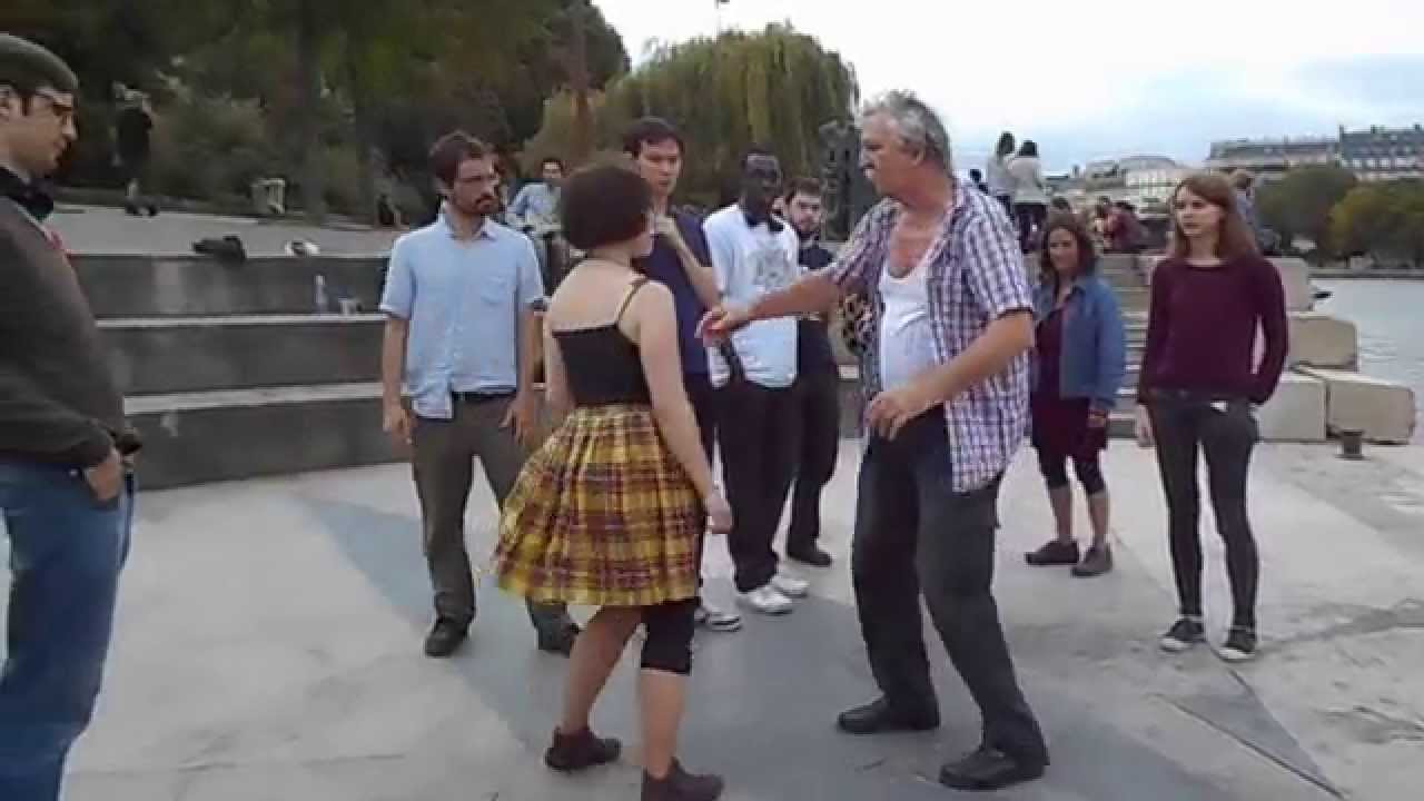 Pas de Base de la Bourrée Deux temps - ( French dance ) Paris Août  2014