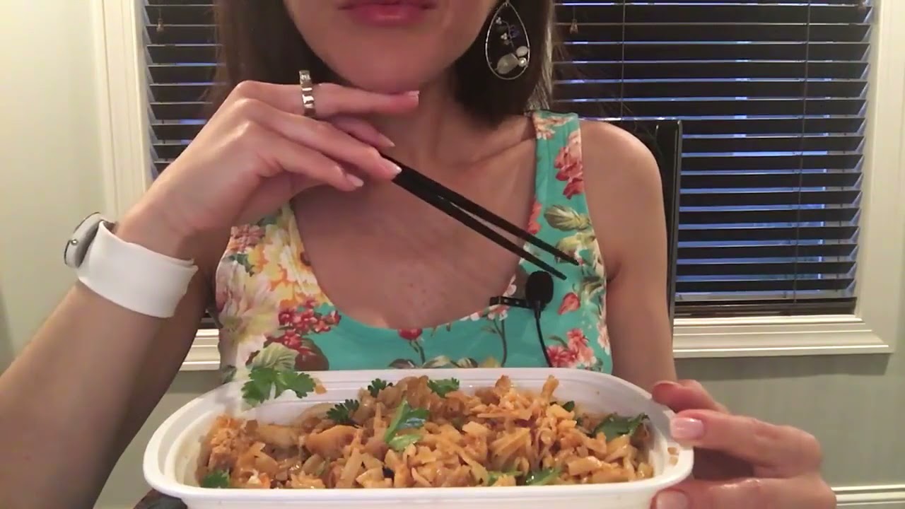 ASMR Eating Sounds  Vietnamese Pad Thai