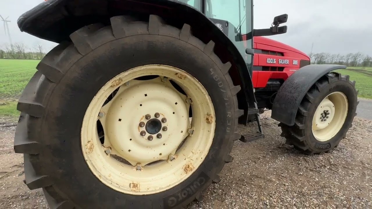 SAME 100.6 Silver Traktor