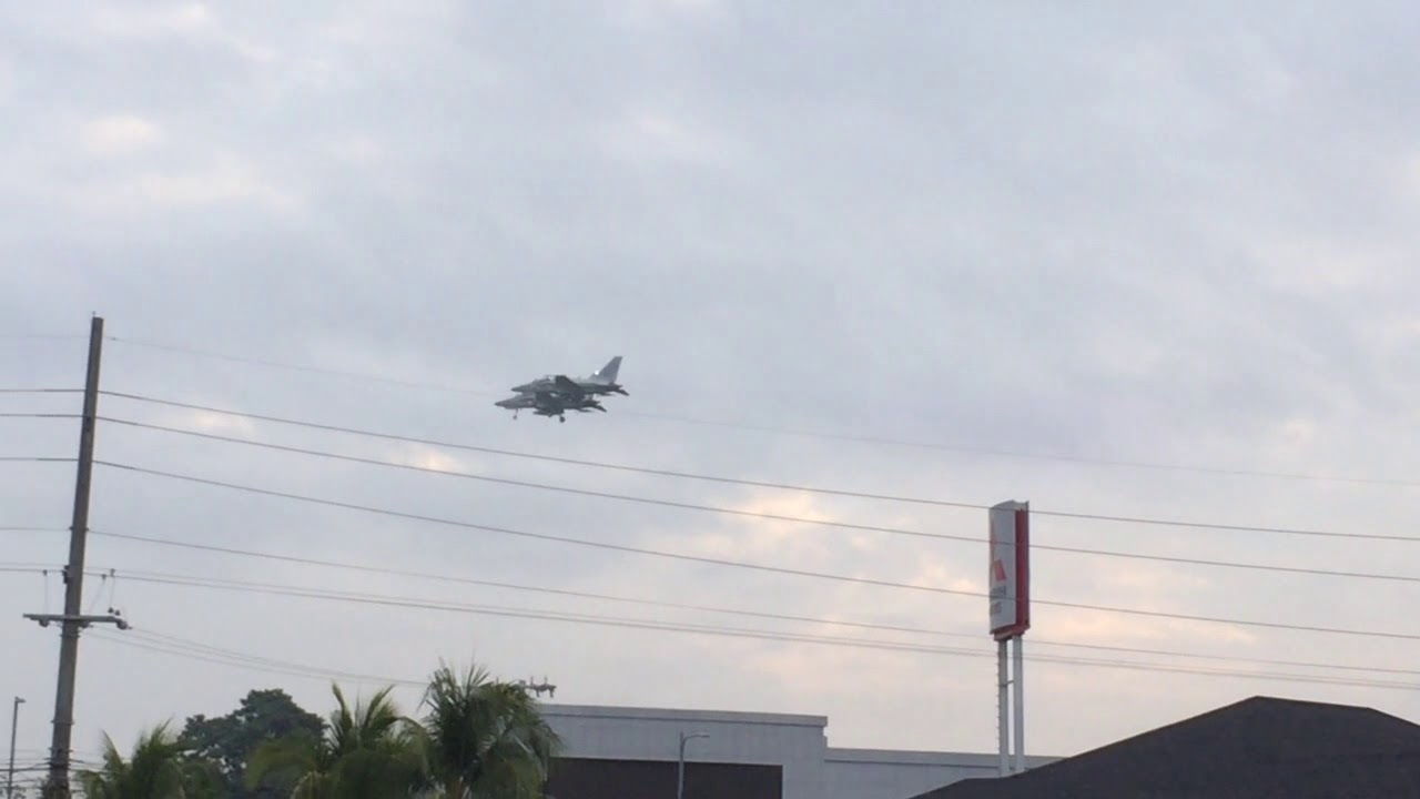 Unexpected KAI T-50 Formaation
