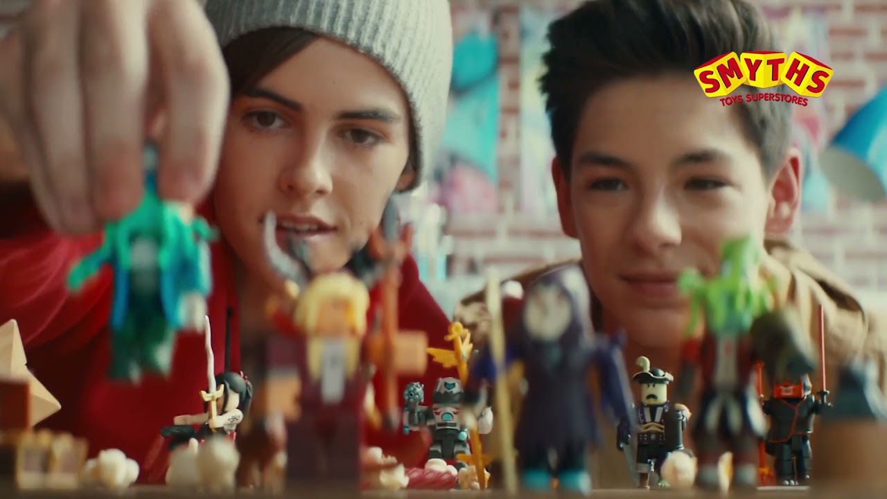 Roblox Figures- Smyths Toys