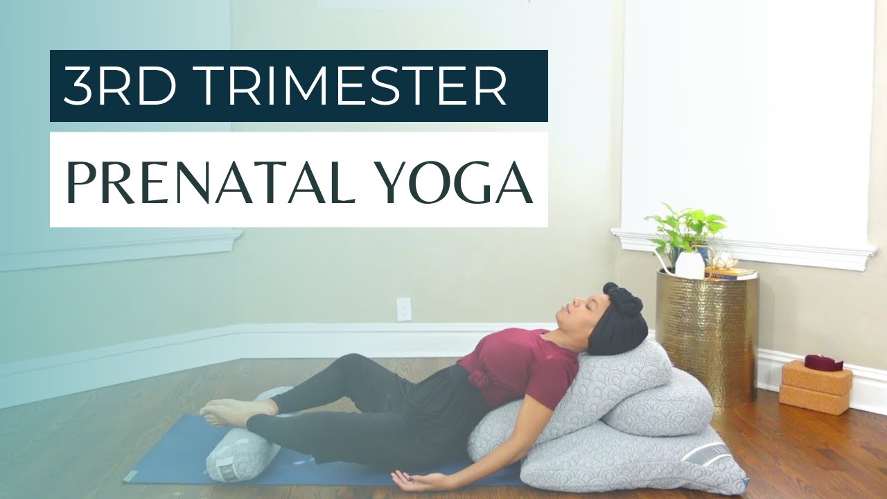 15-Minute Third Trimester Prenatal Yoga | Beginner-Friendly Pregnancy Yoga