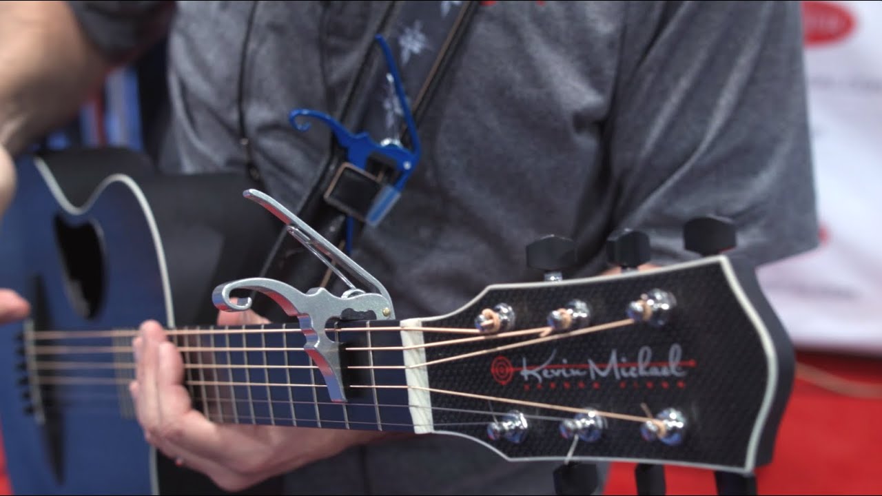 Kyser Short-Cut capo expands the palette of your guitar!