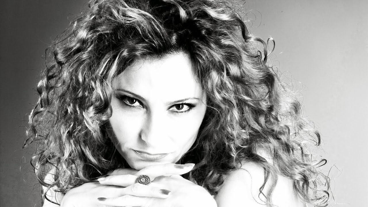 Esra Erileri 2011  Hey Yıllar (Anthrwpakos)