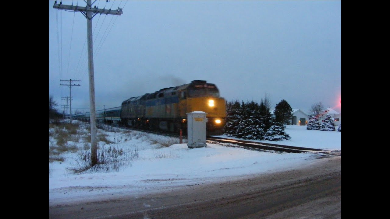 VIA 615 at Memramcook December 21 2008