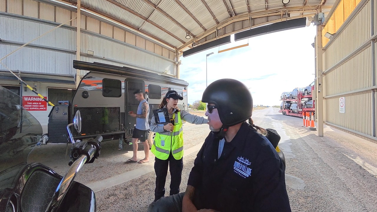 Nullarbor Crossing Drama? Quarantine Inspection on My Harley Davidson. Border Village to Balladonia