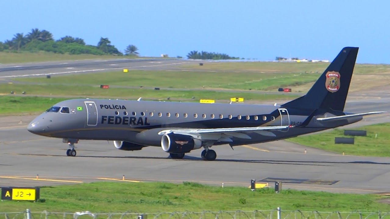 Movimento Diferente no Aeroporto de Salvador - Pousos e Decolagens incríveis ✔