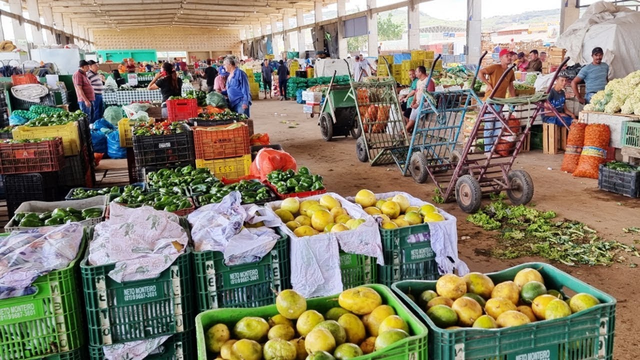 FRUTAS E VERDURAS COM PREÇOS INCRÍVEIS NA CEACA EM CARUARU-PE. ISTO É NORDESTE!