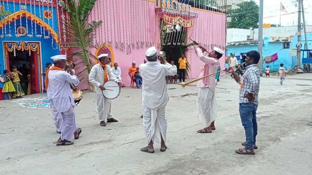 Hirerugi bajantri (1)