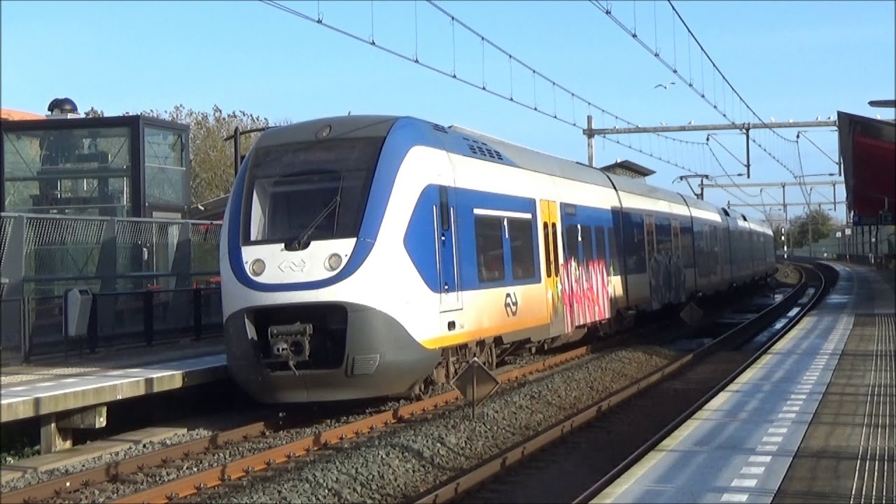 Treinen in Almere Parkwijk