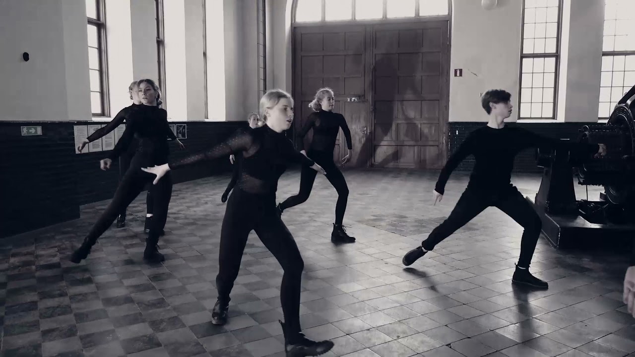 Modern n3 T/V Borlänge Dansstudio VT21