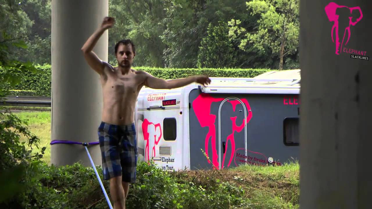 Elephant Slacklines - Rainlining !