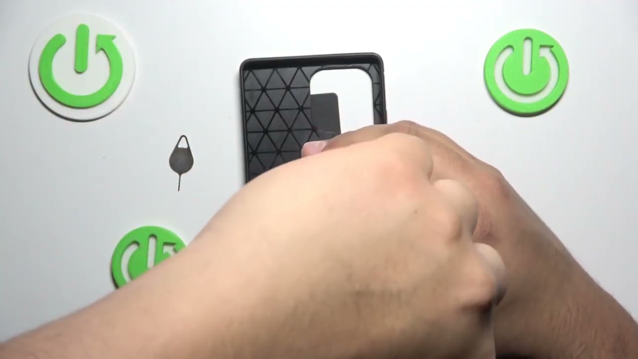 SAMSUNG Galaxy S25 Ultra – Можно ли использовать карту MicroSD?