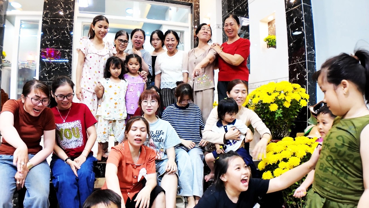 Nam Mo A Di Da Phat Tet Holidays Esho Mom Vam Lang Vietnam Go Cong Party Noi Spring 2026 Noi Family