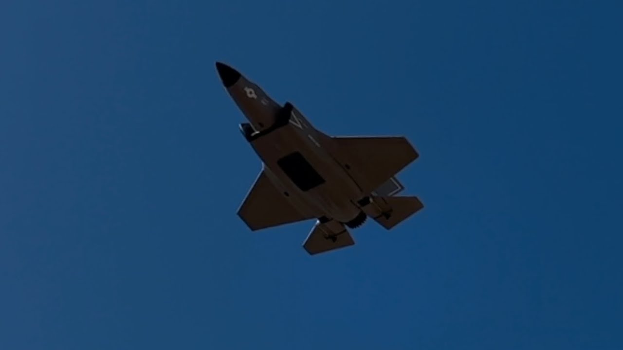 FEI XIONG FX9635 (F-35) 30mm edf brushless rc jet!✈️ mini review (poor footage)